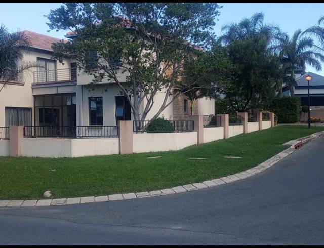 4 BEDROOM HOUSE FOR SALE IN BLUE VALLEY GOLF ESTATE